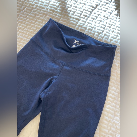 NWOT Leggings - Picture 3 of 3